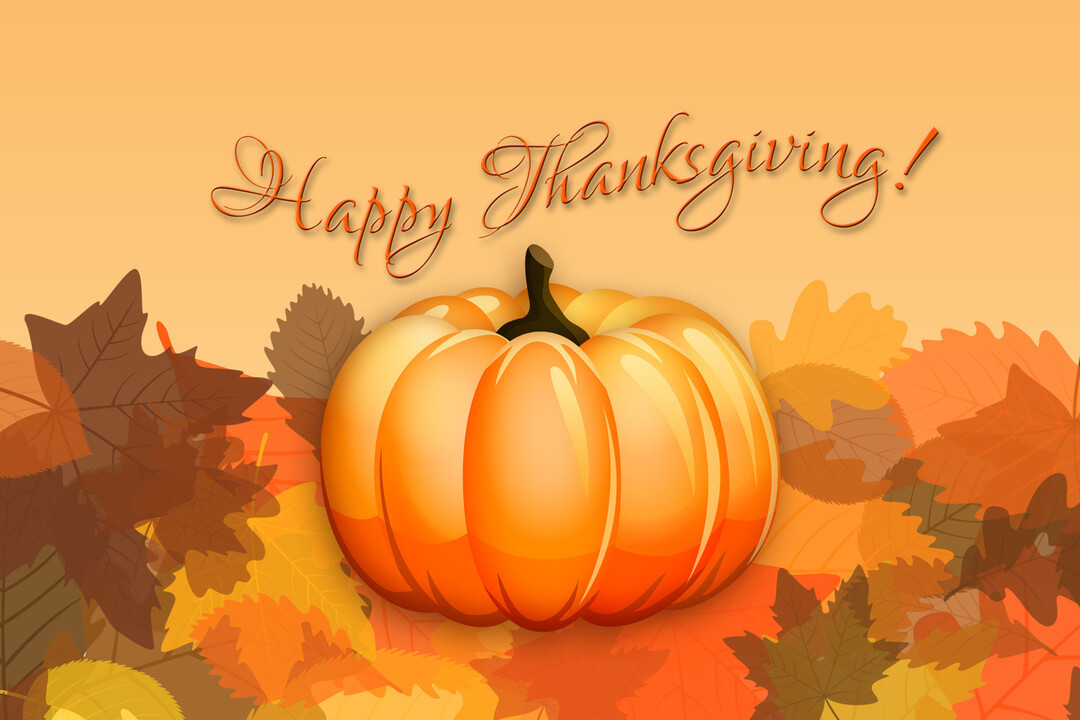 Une illustration d'une citrouille orange brillante au centre, posée sur un parterre de feuilles d'automne, avec le texte calligraphié 'Happy Thanksgiving' au-dessus.